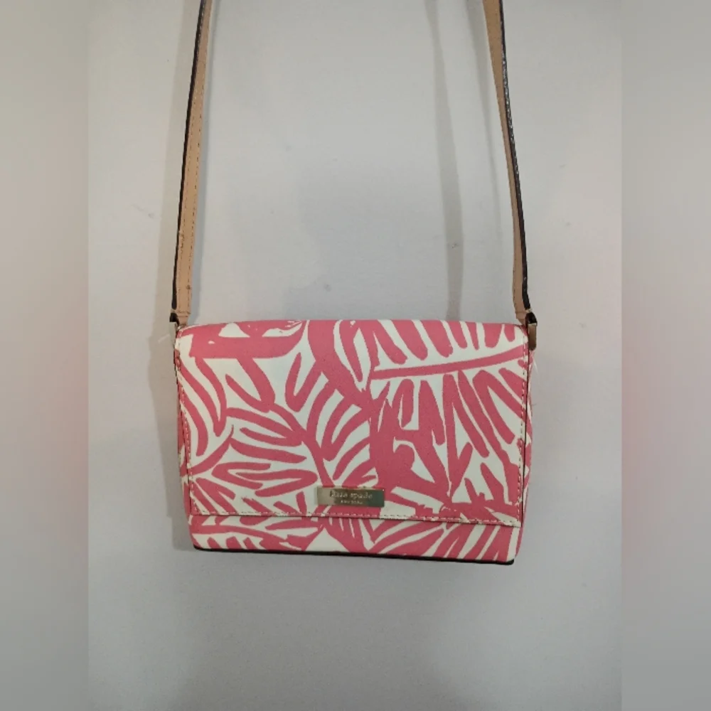 Kate Spade, EUC, Crossbody Bag, Leaf Print, Snap Closure, Color Pink, White - Picture 4 of 13